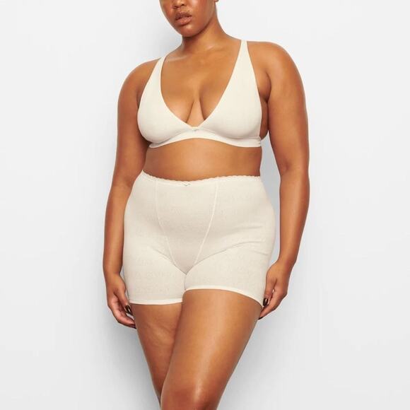 NWT Skims Lace Pointelle Plunge Bralette Small Bone - Picture 2 of 4